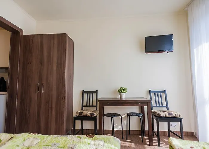 Milan シオーフォク